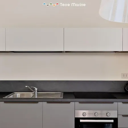 La Maison Du Soleil, Terre Marine Специя